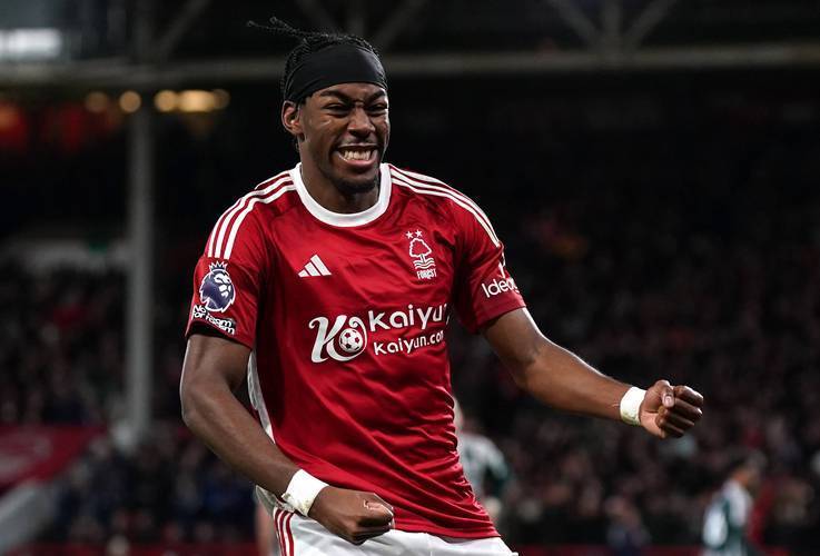 5500万镑转会风暴！曼联800万分成能否成救急金？